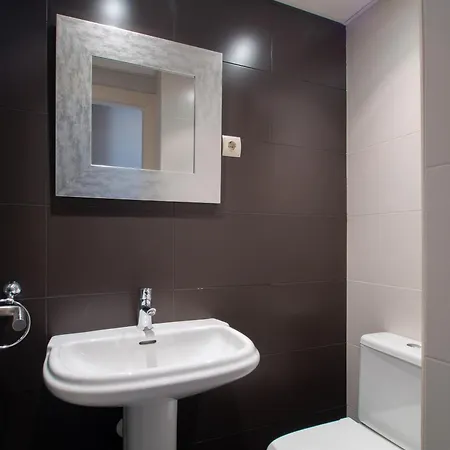 2060-newly Furnished 2 Bedrooms With Golf Apartment